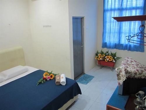 Samudera Hotel Kampung Kuala Besut Exterior foto